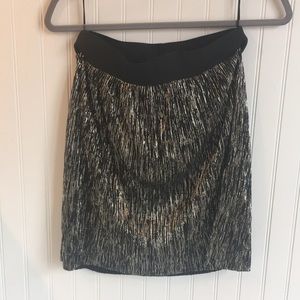 Reversible metallic/black skirt by Stella & Dot
